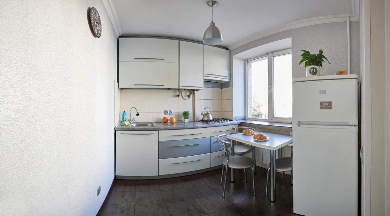ריבנה Babylon Apartments On Chornovola מראה חיצוני תמונה