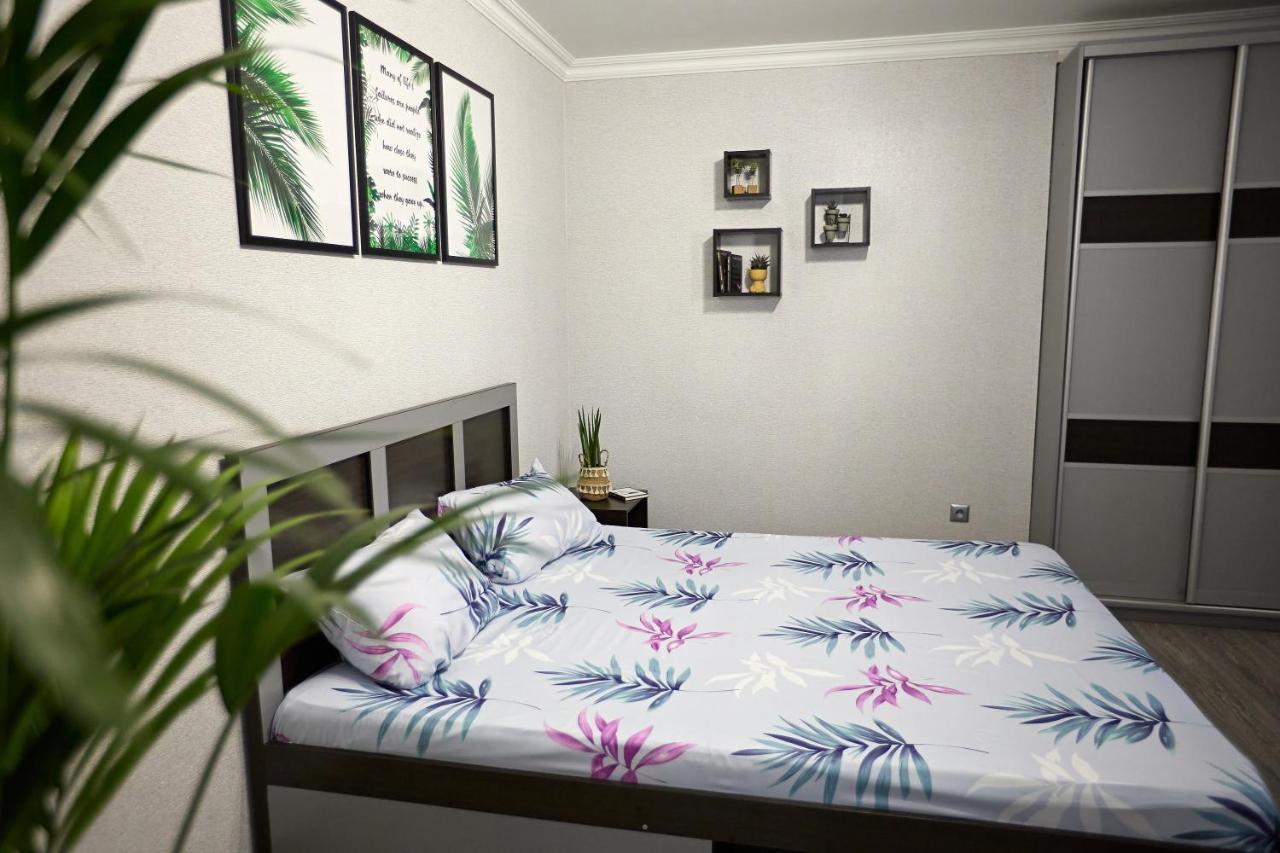 ריבנה Babylon Apartments On Chornovola מראה חיצוני תמונה