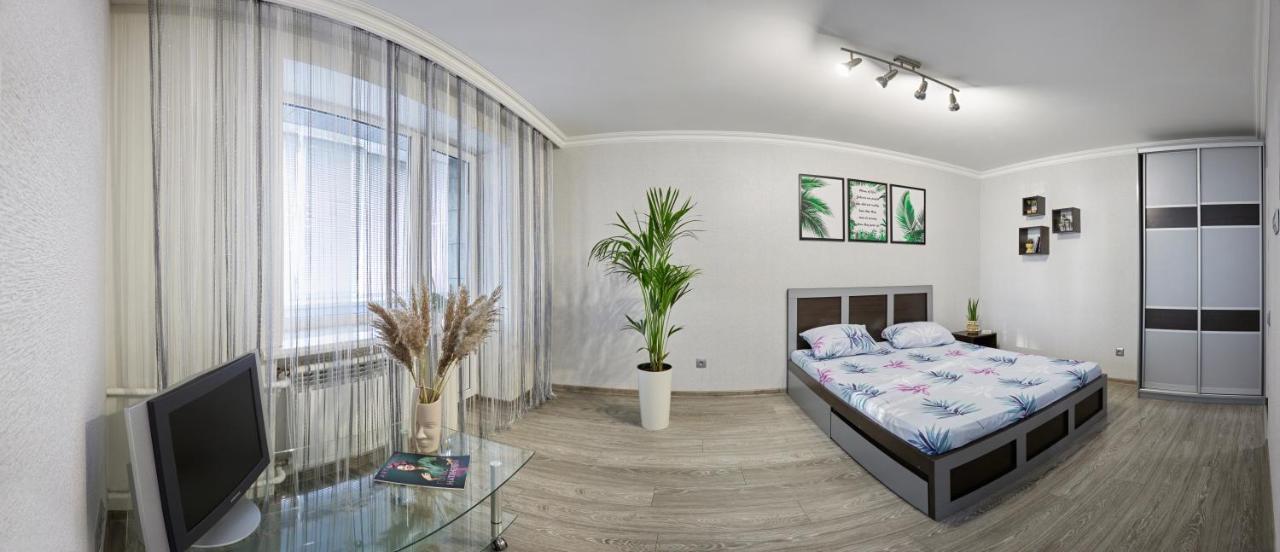 ריבנה Babylon Apartments On Chornovola מראה חיצוני תמונה